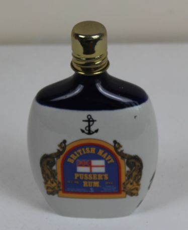 Brossac Braderie Pusser's rum flask