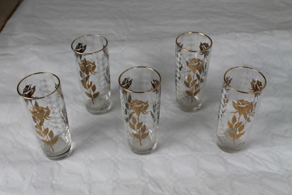 Set of gold rose glasses