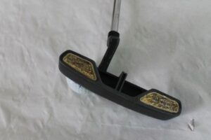 weighted golfing putter