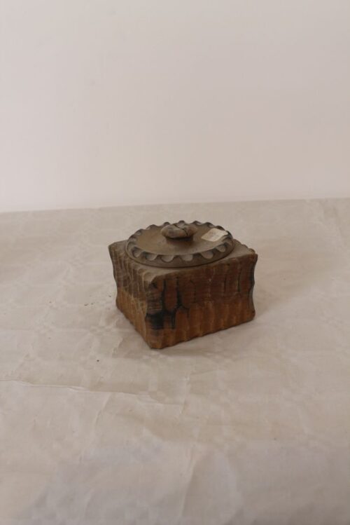 wooden_container_side