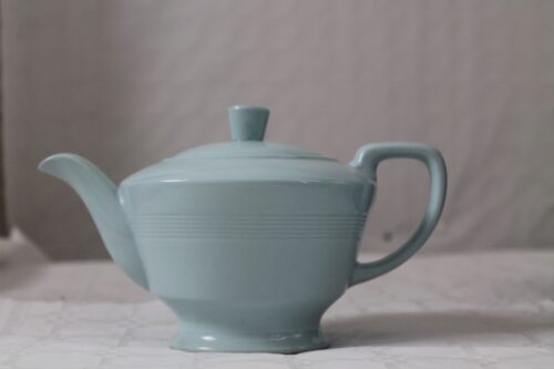 turquoise medium sized tea pot