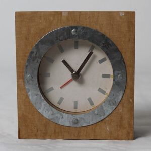 front view of desk clock