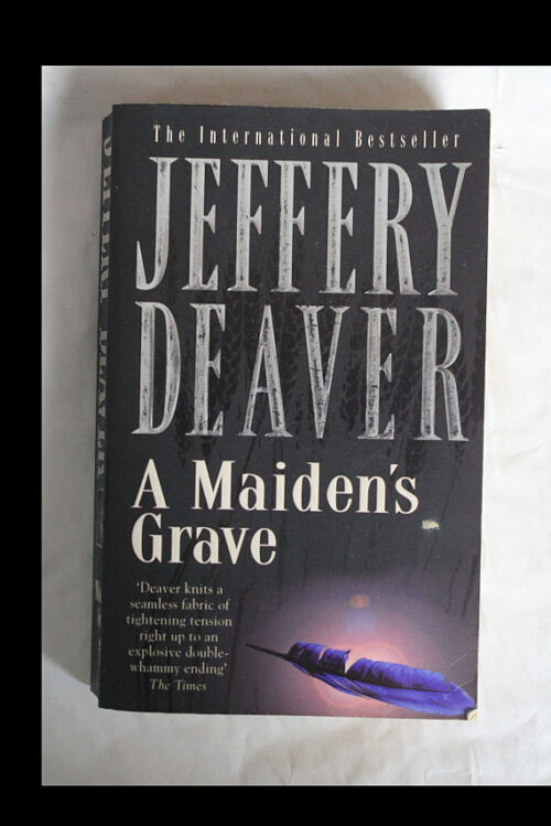 front cover of A Maiden's Grave