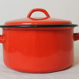 red enamel stock pot