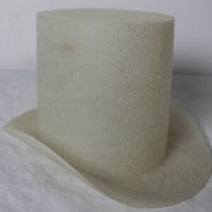 Tophat of white plastic